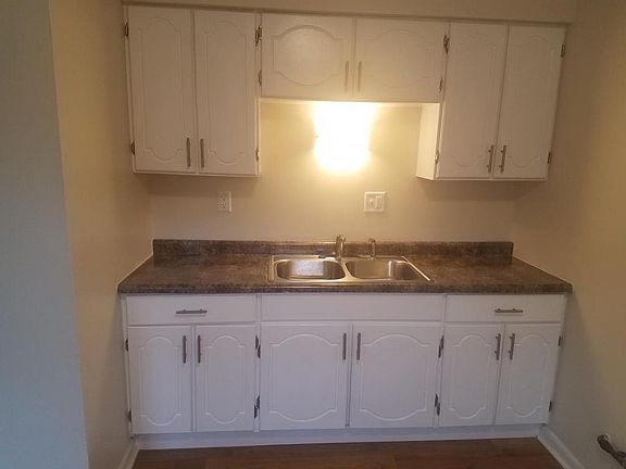 2nd image of 2854 Joyce Ave APT C