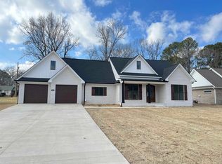 105 Rb Dr, Savannah, TN 38372