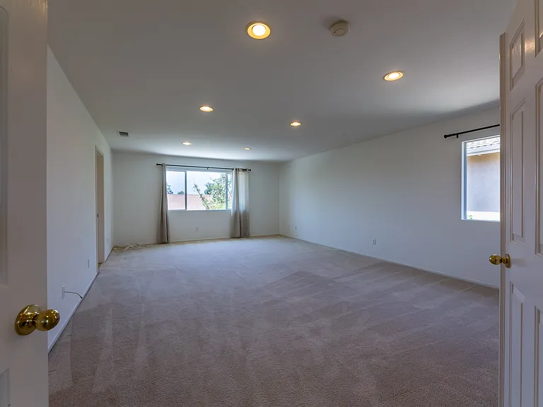 14 Monument Pl — Photo 68
