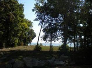 513 E Main St, Marblehead, OH 43440