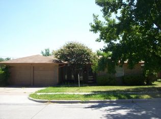 1421 Acosta St, Grand Prairie, TX 75051