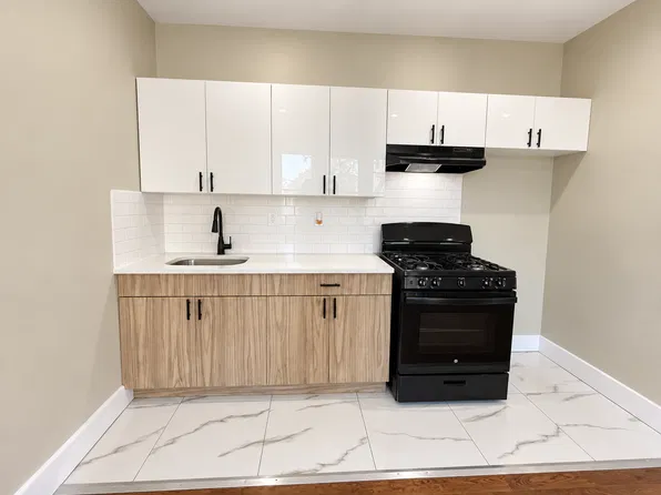 28 Arsdale Pl Floor 3, Newark, NJ 07106