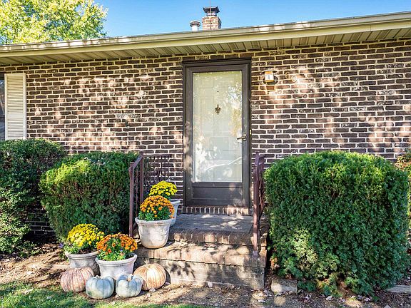 5th image of 60 Summerfield Dr