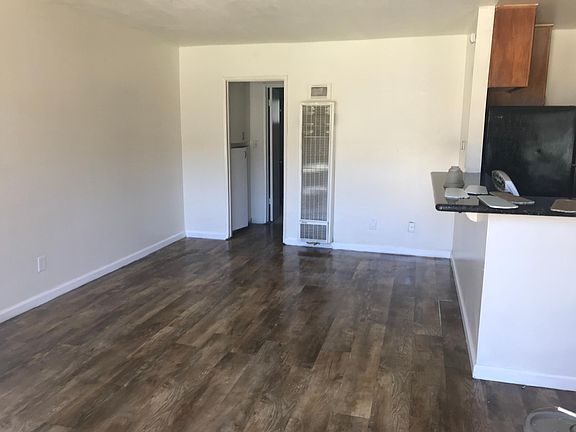 2nd image of 323 W 11th St #5