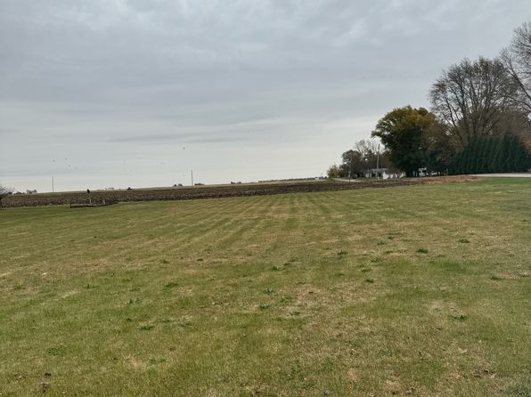 401 N Grant St, Broadlands, IL 61816