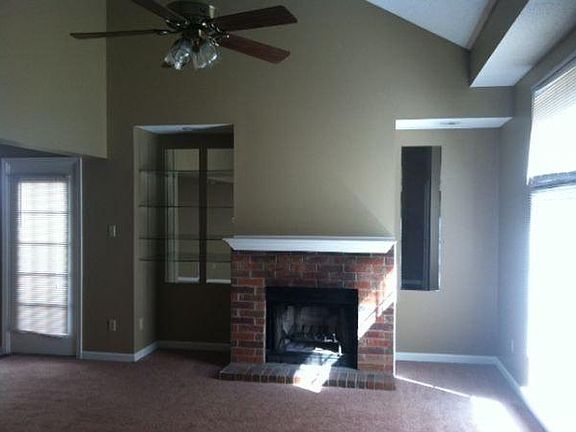 Vaulted Great room w FP