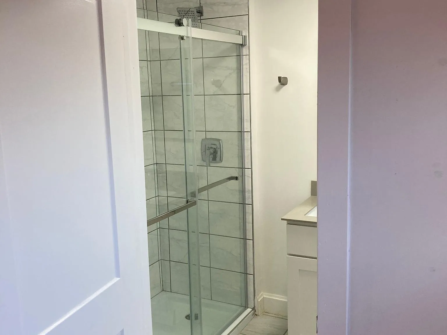 Studio, 450 sqft, $925 — Photo 3