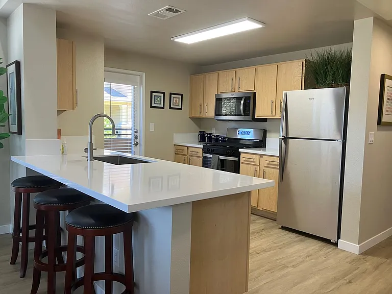 de Tolosa Ranch Apartments — Photo 31
