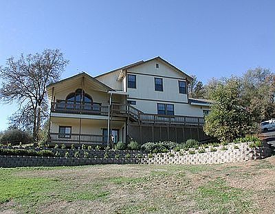 Exceptional 4 BD   Game Room On Over Two Secluded Acres!