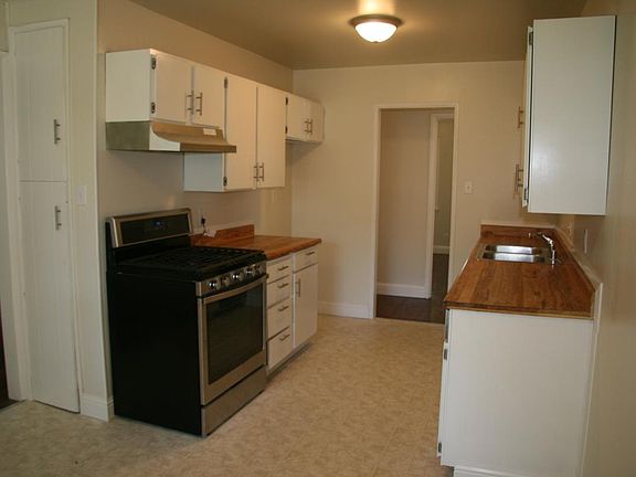 5th image of 3314 Hazelwood St