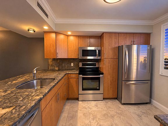 5th image of 6133 BALBOA #405