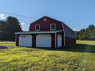 85 Hickory Rd, North Attleboro, MA 02760