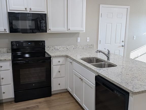 2nd image of 3124 Westminster Dr #A