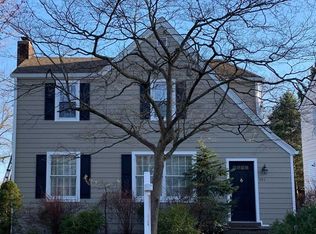 114 Sunset Ln, Tenafly, NJ 07670