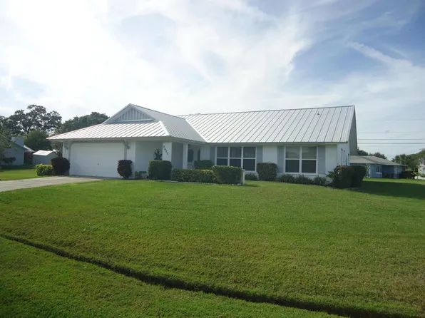 2600 SE Solana Lane, Port St Lucie, FL 34952