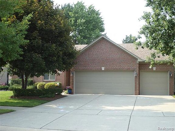 3rd image of 8385 Lindamar Ln