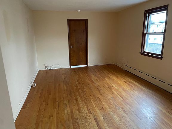 3rd image of 69 Beecher Ave Floor 1