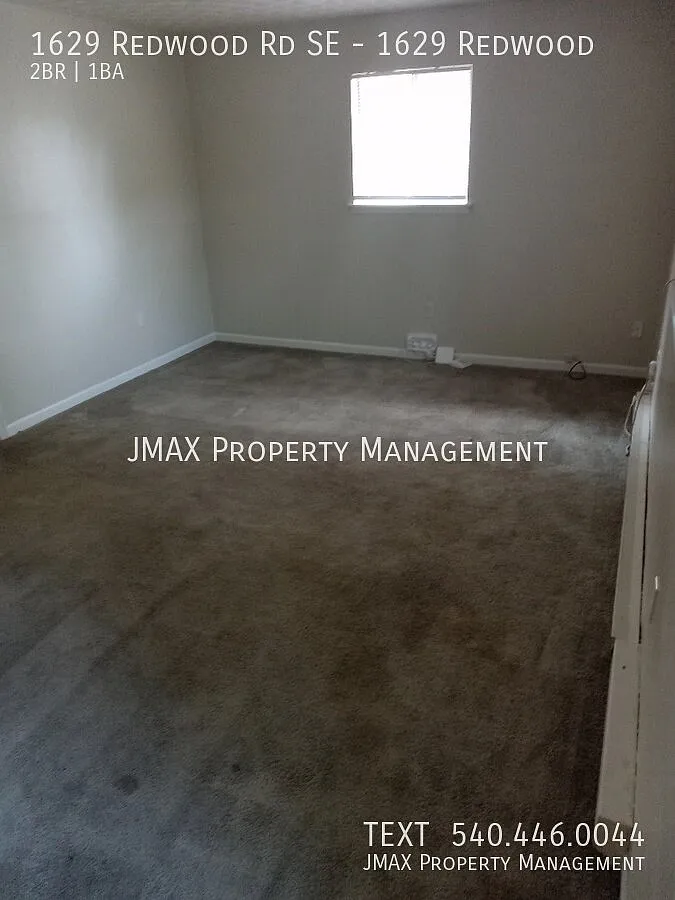 2 Bedroom with a Spacious Kitchen! — Photo 2