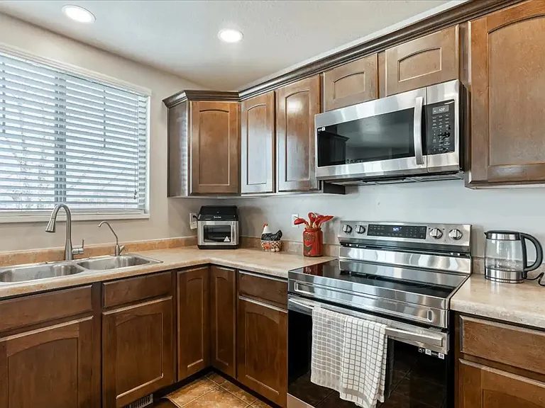 2063 S James Cir — Photo 9