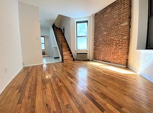234 E 82nd St #1RW, New York, NY 10028