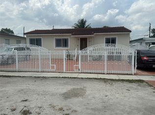 567 E 40th St, Hialeah, FL 33013