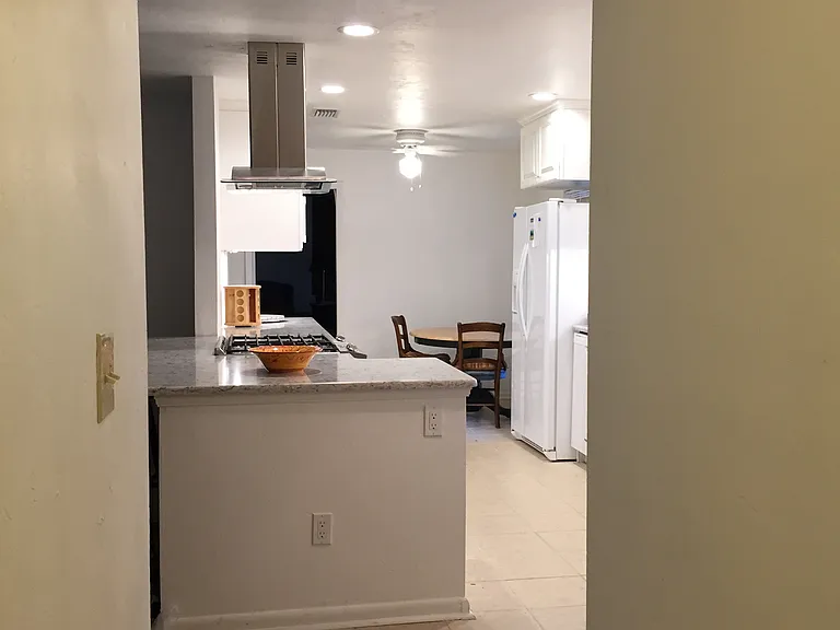 1101 SW 20th Pl — Photo 14