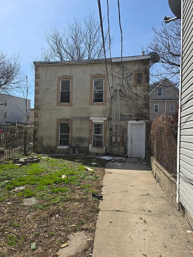 2 bed, $1,395 — Photo 3