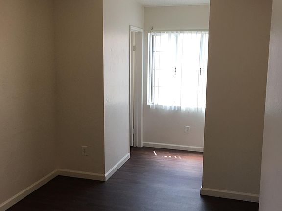 3rd image of 4046 43rd St APT L