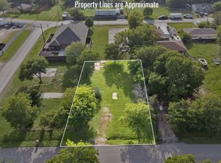 224 Carson St, Red Oak, TX 75154