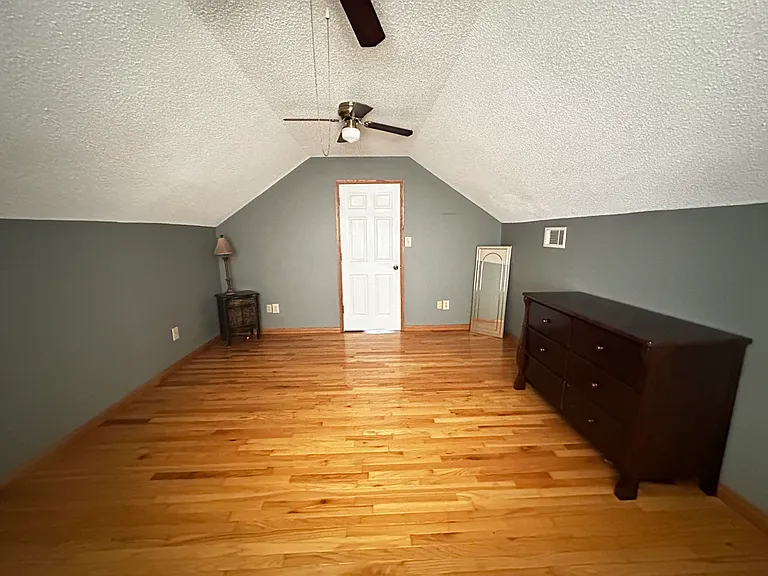 50 Hale Ct — Photo 13