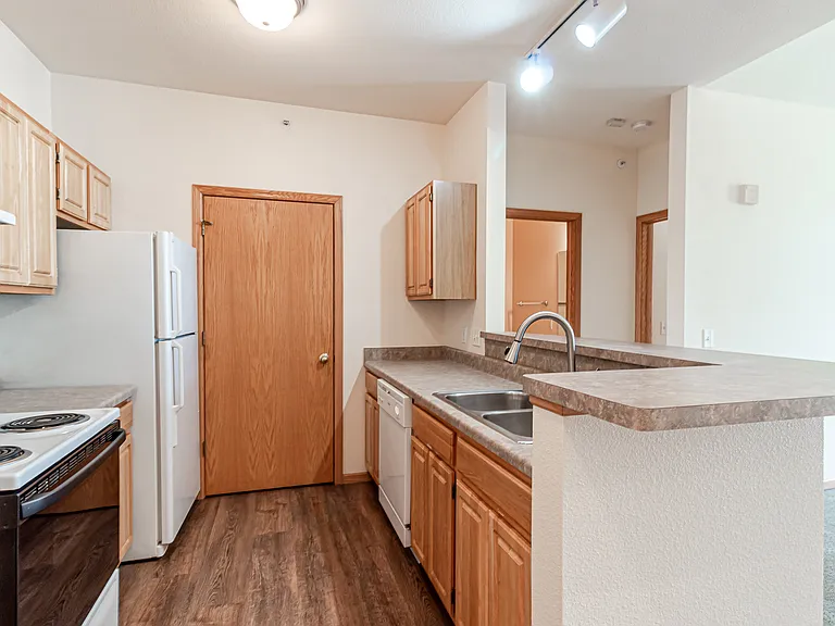 Hickory Pointe — Photo 30