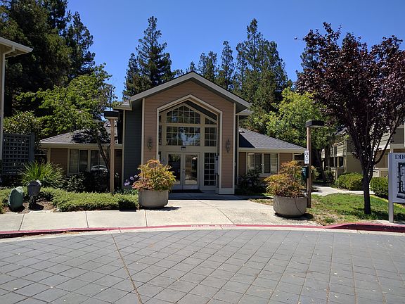2nd image of 2657 Somerset Park Cir
