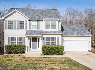 80 Cherry Laurel Dr, Fredericksburg, VA 22405