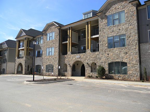 2nd image of 1072 Cottontown Manor Dr APT 103