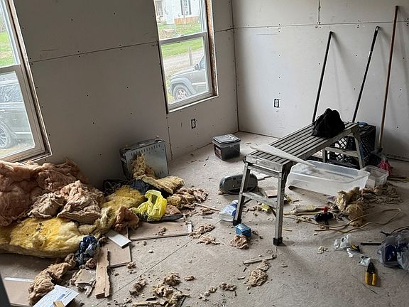 3rd image of 316 Outlot St