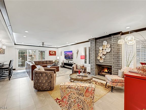 5th image of 2910 Bel Air Dr