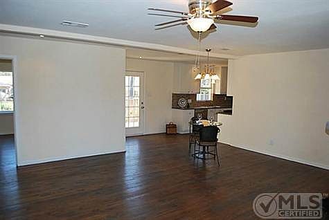 3rd image of 10850 Sharondale Ln