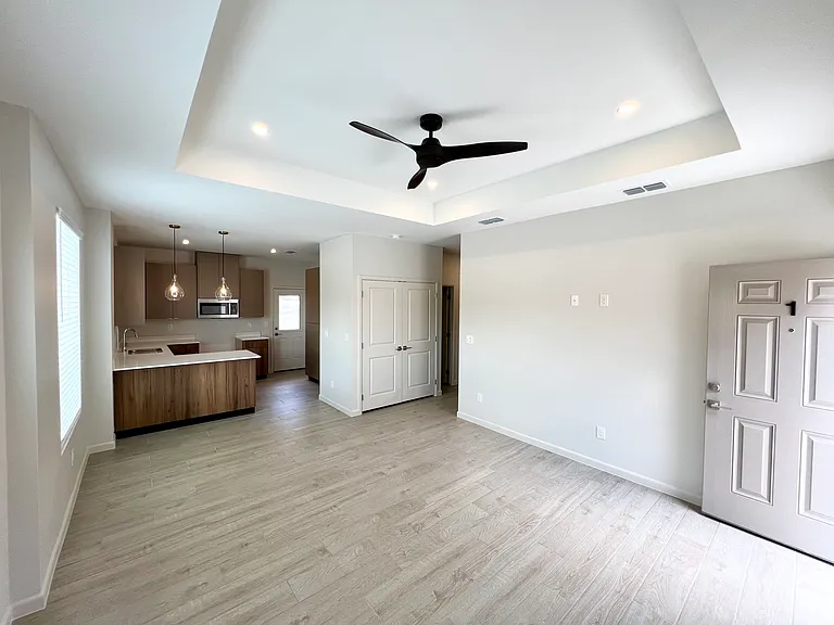 3504 Duke Ave #1 — Photo 3