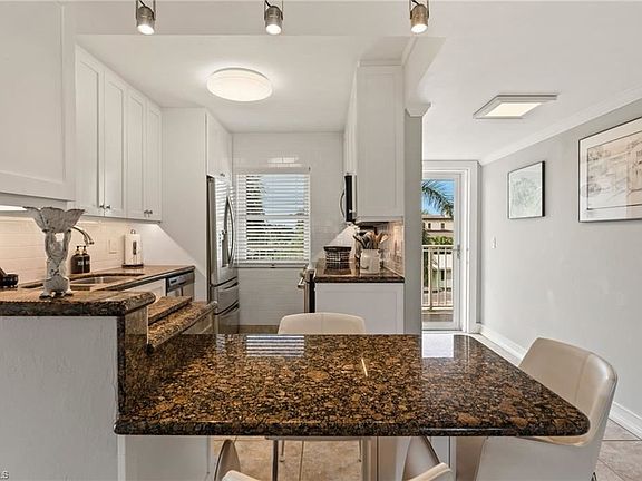 5th image of 1666 Osprey Ave NE #209