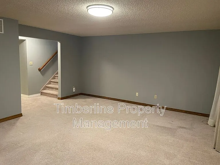 8322 Radcliff Dr — Photo 23