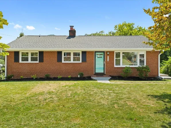 5418 Warwood Dr, Roanoke, VA 24018