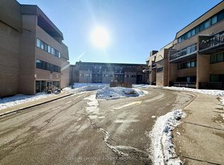 2095 Roche Ct #231, Mississauga, ON L5K2C8