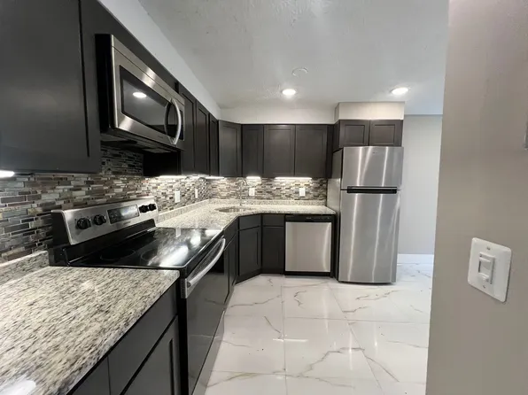 A229-233 Ellington Rd #229, East Hartford, CT 06108