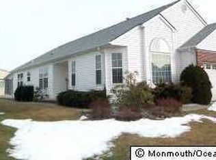 12 Sheffield Dr, Toms River, NJ 08757