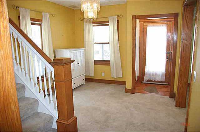 2nd image of 2540 Robinwood Ave