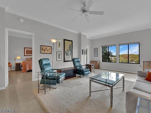 4th image of 201 Arbor Lake Dr Unit 404