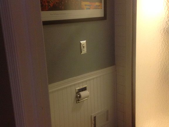4th image of 325 Camden Ct