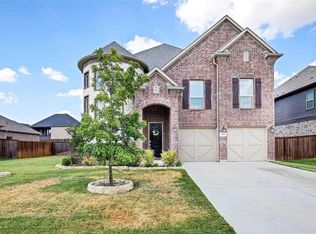 2712 Eiffel Dr, Grand Prairie, TX 75054