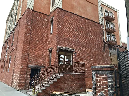 Rented by 18 REALTY | media 17