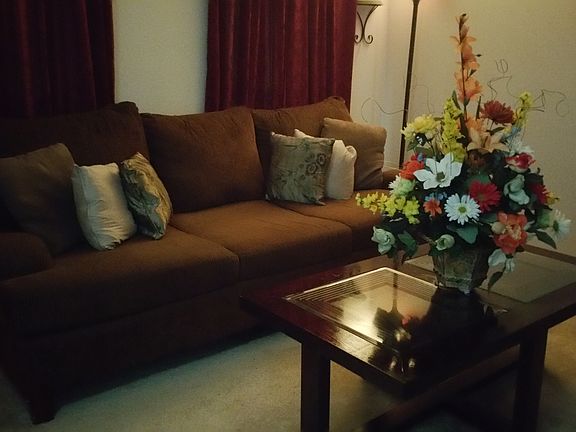 5th image of 2215 Plum Square Ct